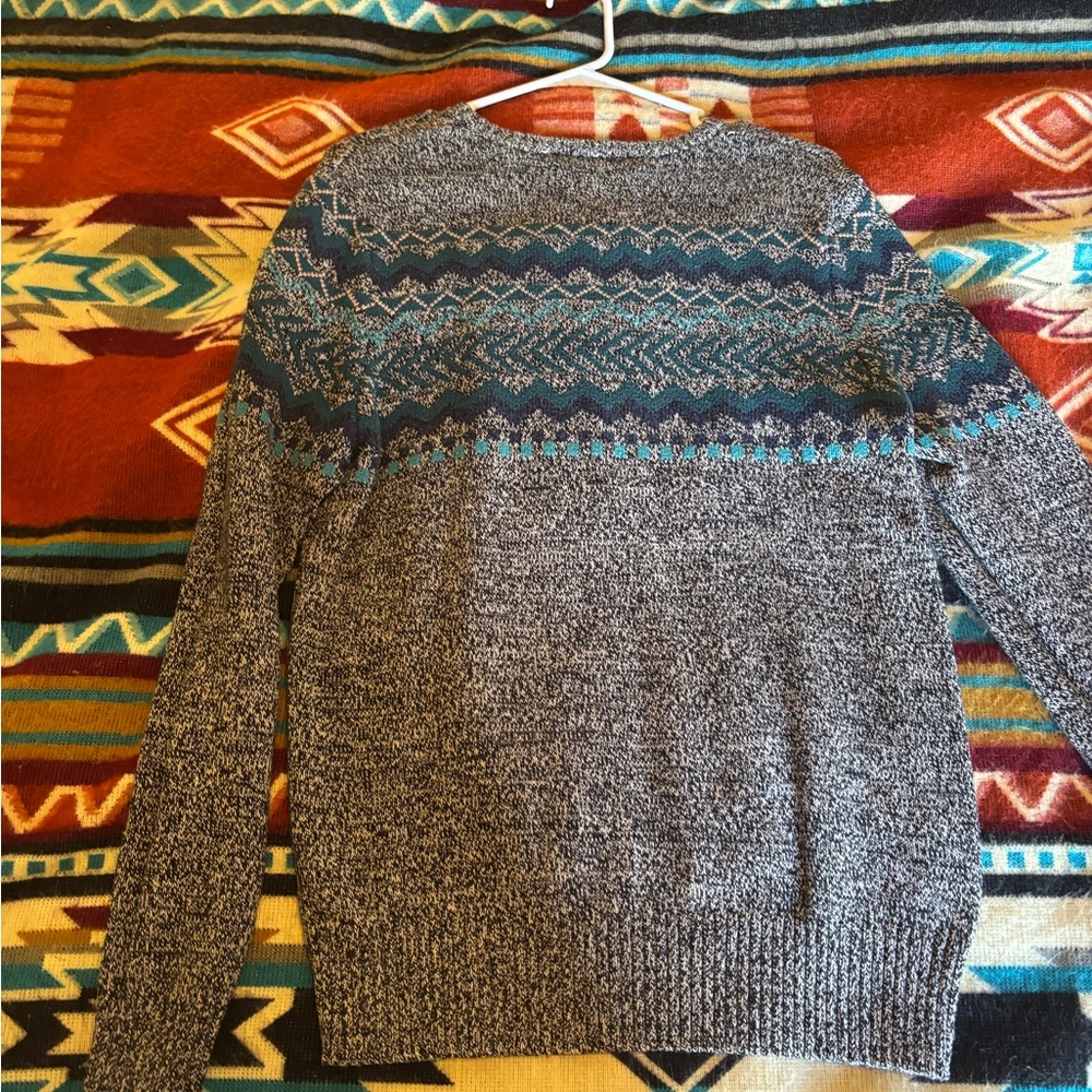 Fun Urban Pipeline Gray and Blue Patterned Sweater